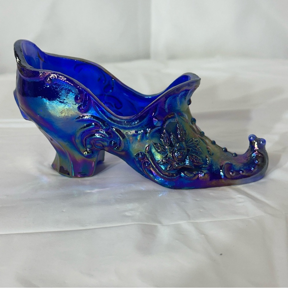 Elegant Iridescent Blue Decorative Mule